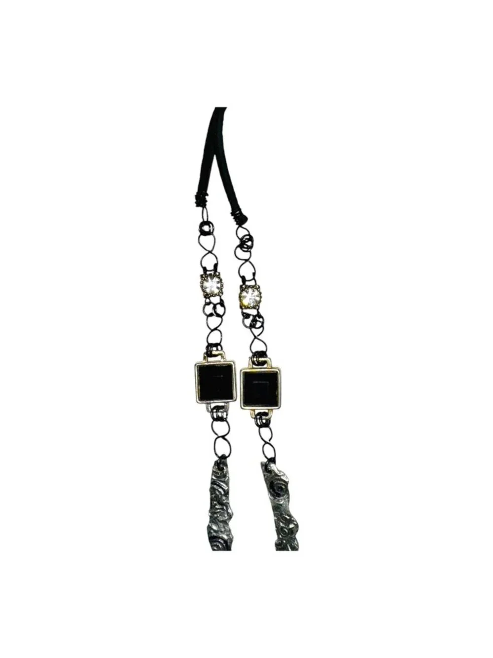 Gothic Elegance Aurora Crystal Skull Necklace | Black Onyx & Silver Metalwork